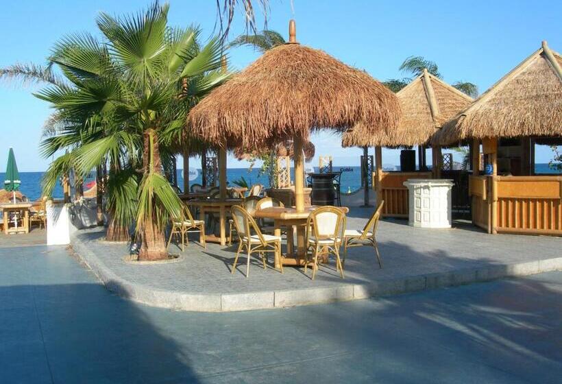 Апартаменты 1 Спальня Нижний Этаж, Residence Gualtieri