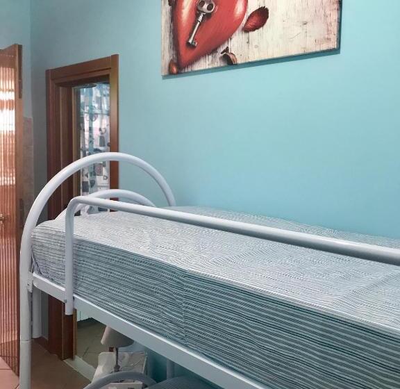 スタンダード４人部屋, B&b Villa San Valentino