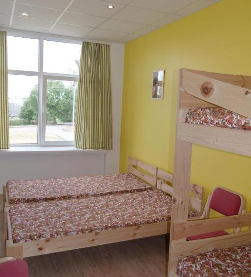 اتاق استاندارد چهار تخته, Nakvynė Miroslave