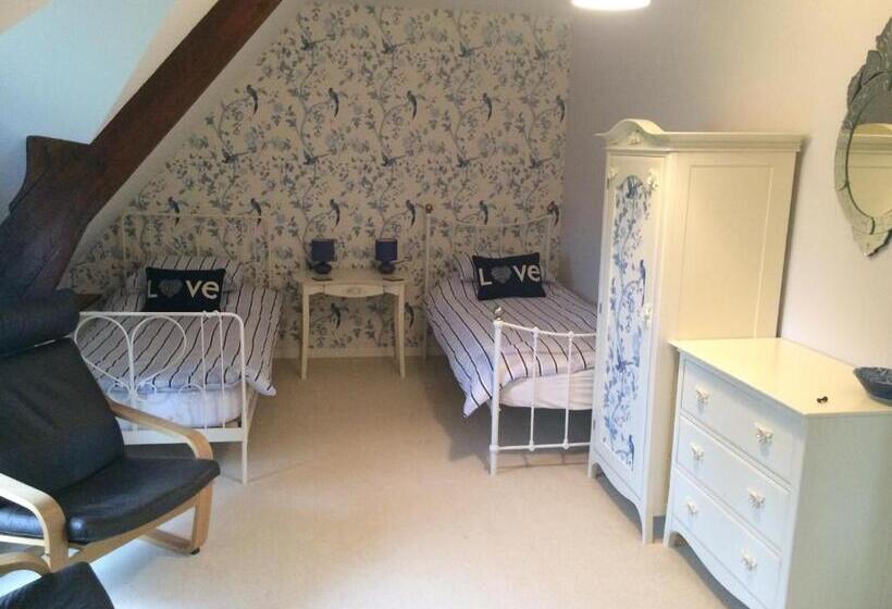 جناح عائلي, La Crepelliere