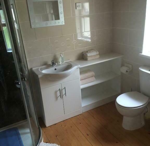 غرفة قياسية, Maghera House