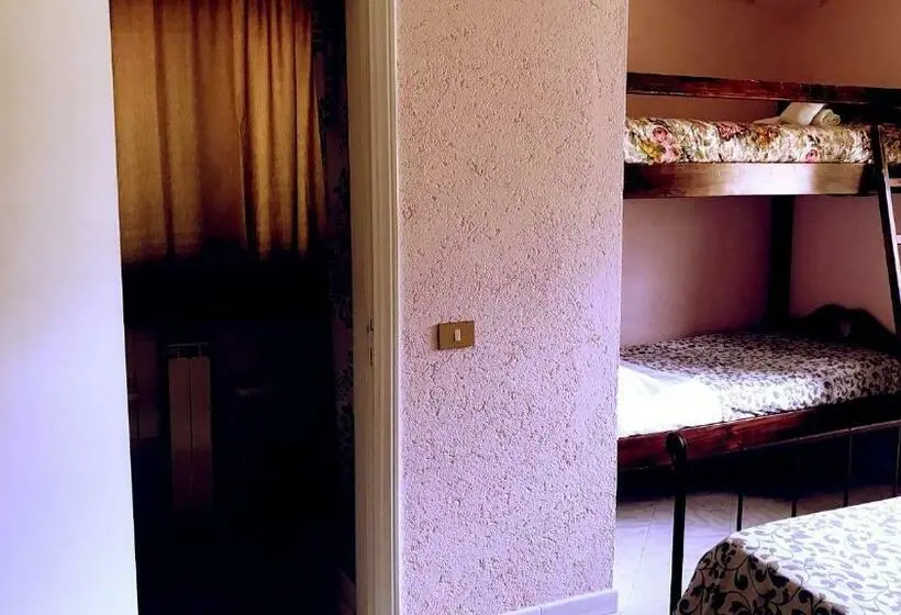 スタンダード４人部屋, Pian D Isola Agriturismo