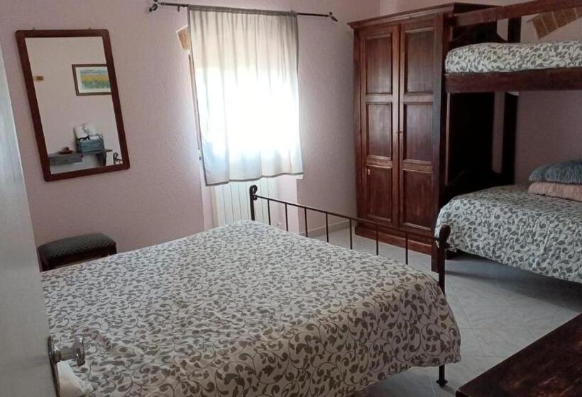 חדר סטנדרט לארבעה, Pian D Isola Agriturismo