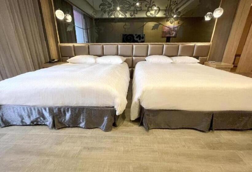 اتاق لوکس چهار تخته, Guide Hotel Taichung Ziyou