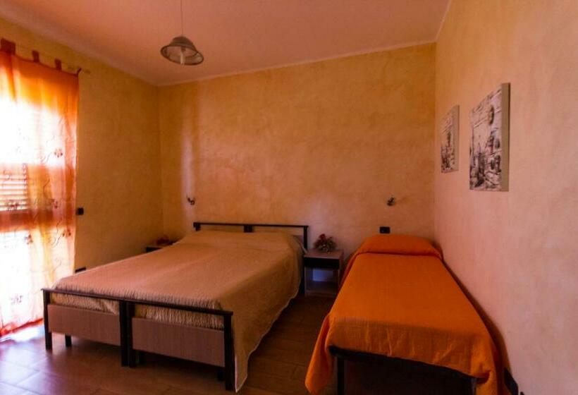 スタンダードトリプルルーム, Agriturismo L Antico Carro