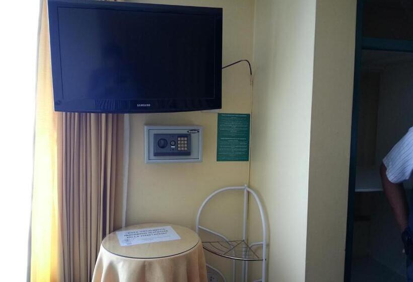 חדר סטנדרט, Coca House