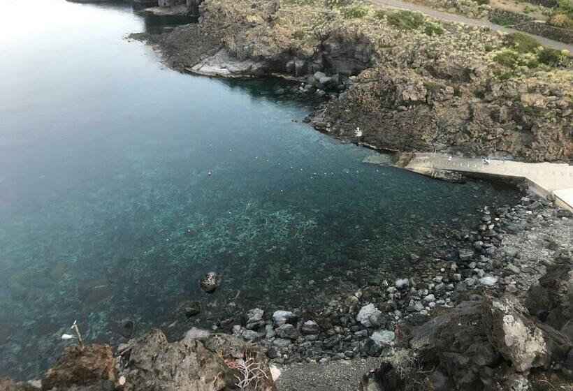 带大床的高级房间, Dammuso Levante