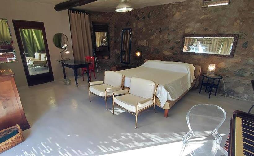 带大床的高级房间, Dammuso Levante