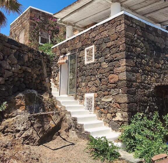 Triple Room Sea View, Dammuso Levante