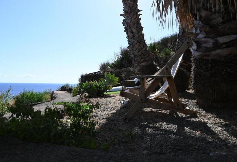 Triple Room Sea View, Dammuso Levante