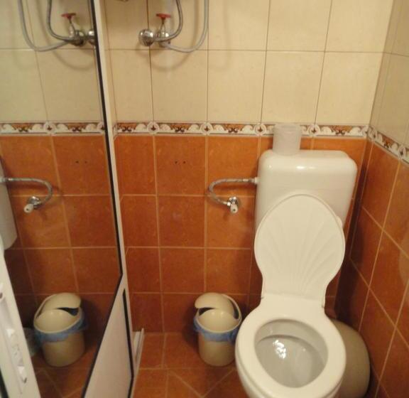 חדר דלוקס לשלושה עם נו לים, Guest Rooms Kotvаta