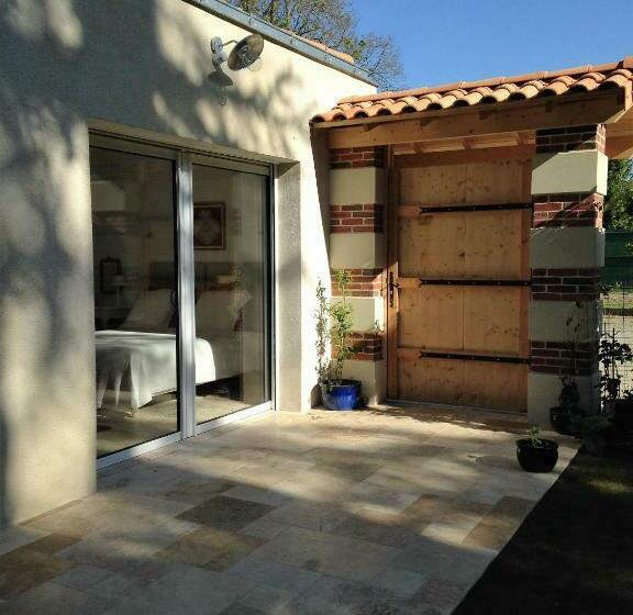 身障者適用キングサイズベッドルーム, La Chambre Colbert