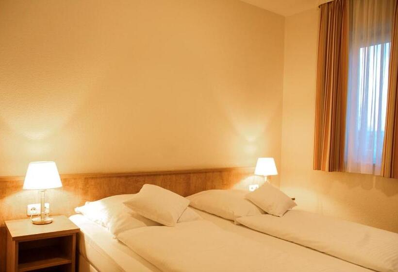 غرفة قياسية, Friends Hotel Kerpen