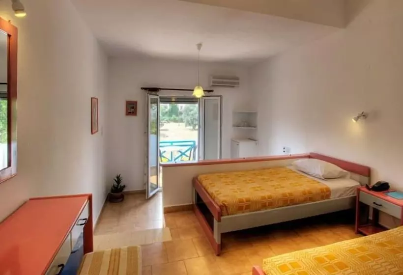 Habitació Triple Estàndard, Armonia