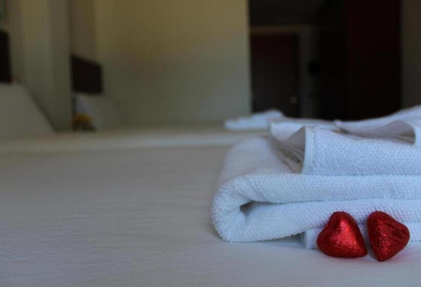 バルコニー付きスタンダードルーム, Città Della Notte