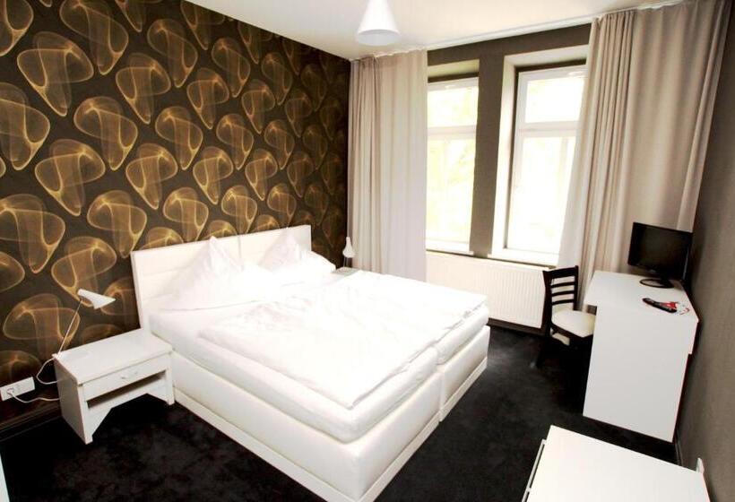 スタンダードルーム, Hostaria Da Marcello