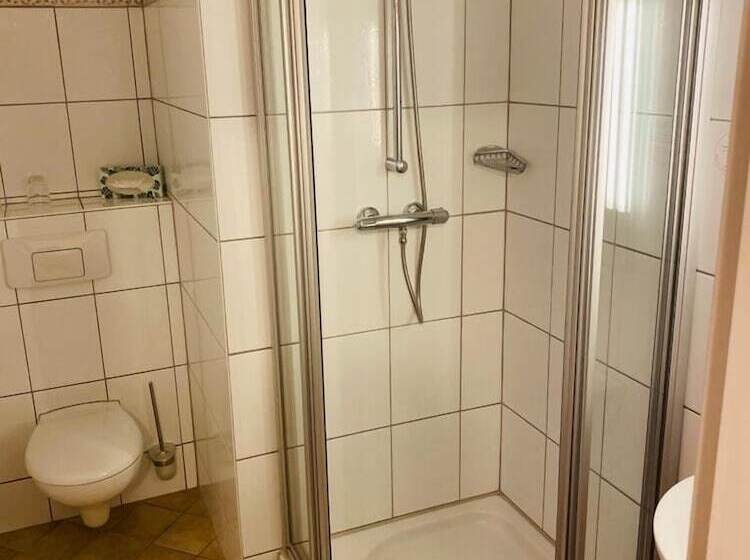 غرفة قياسية فردية, Friends Hotel Kerpen