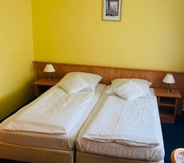 غرفة قياسية, Friends Hotel Kerpen