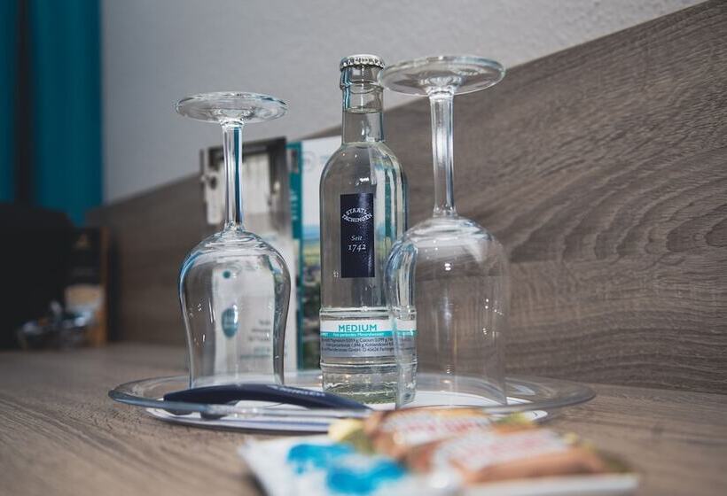 غرفة قياسية ثلاثية, Friends Hotel Kerpen