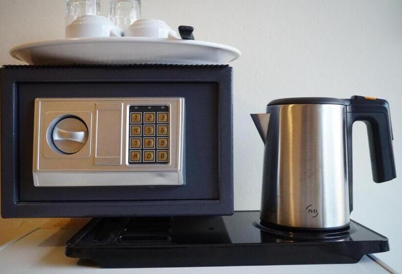 דירת שני חדרים עם מרפת, Galini Beach