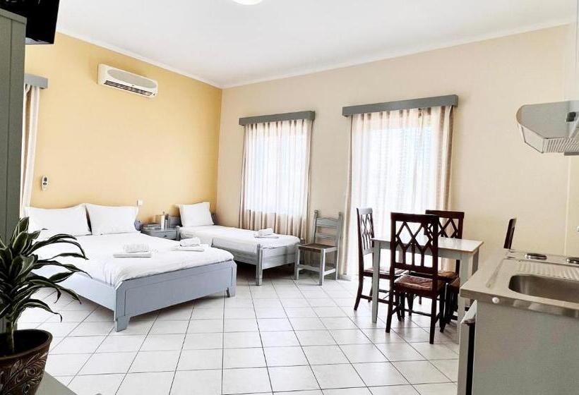 דירת שני חדרים עם מרפת, Galini Beach