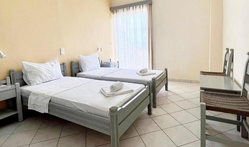 חדר אקונומי, Galini Beach