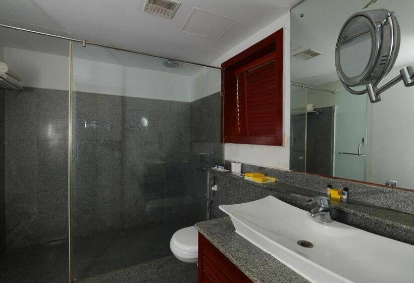 Номер Deluxe Вид на Море с Балконом, Getaway Beach Resort Kovalam