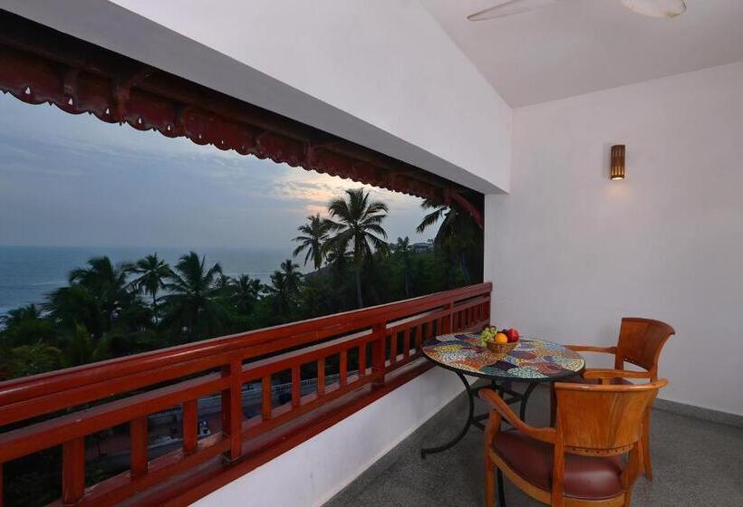 חדר דלוקס עם מרפסת נוף לים, Getaway Beach Resort Kovalam