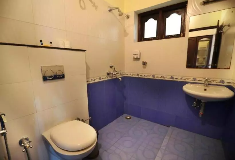 ファミリーステューディオ, Getaway Beach Resort Kovalam
