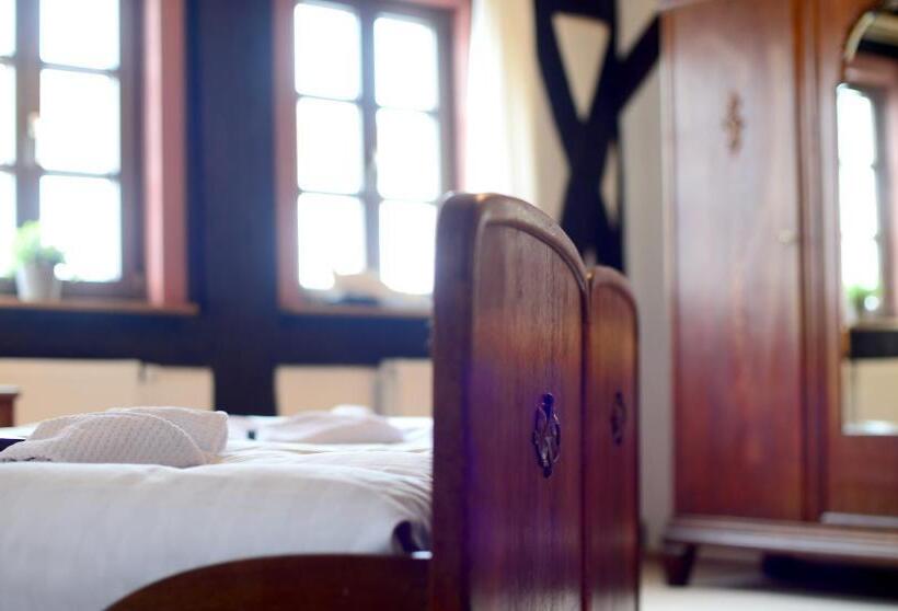 스탠다드 룸, Grünes Tor