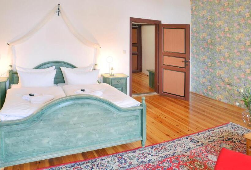 디럭스 룸, Grünes Tor