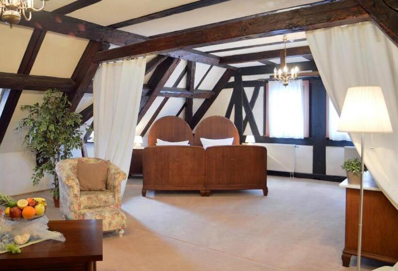 디럭스 룸, Grünes Tor