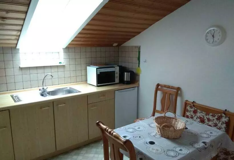 آپارتمان 1 خوابه با بالکن, Gschwingerhof