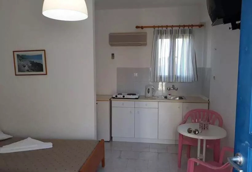 スタンダードスタジオ, Holidays In Paros