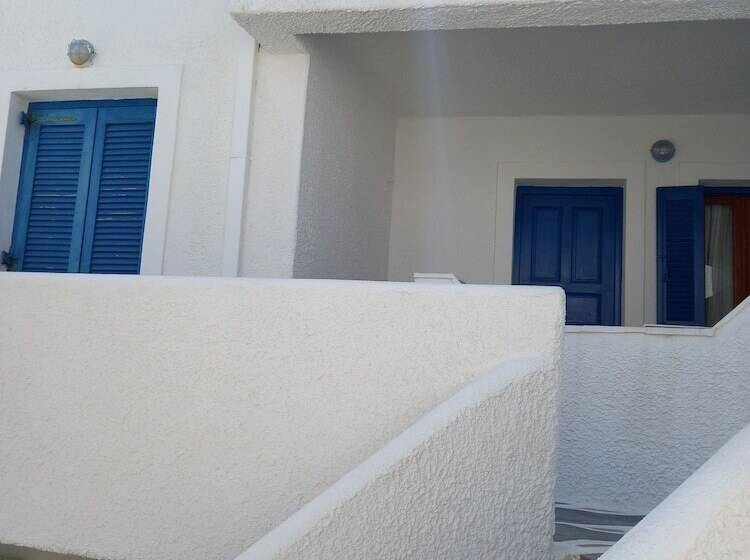 דירת חדר, Holidays In Paros