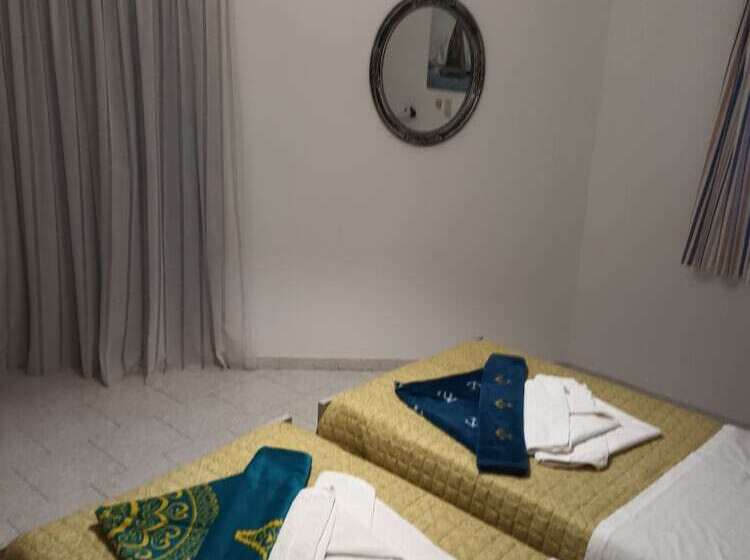 דירת חדר, Holidays In Paros