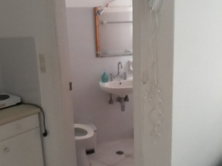 شقة غرفة واحدة, Holidays In Paros