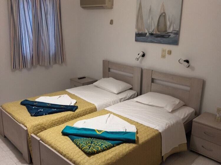 דירת חדר, Holidays In Paros