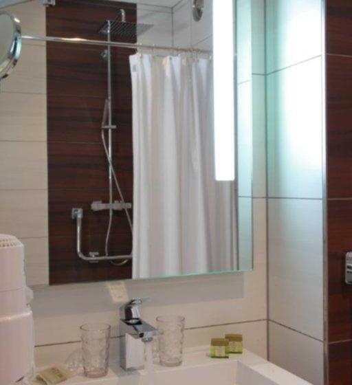 חדר סטנדרט עם מרפסת, Hôtel Panorama