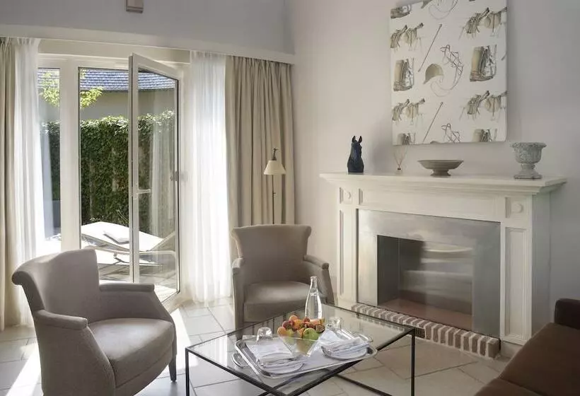 Sviitti, Les Manoirs De Tourgeville