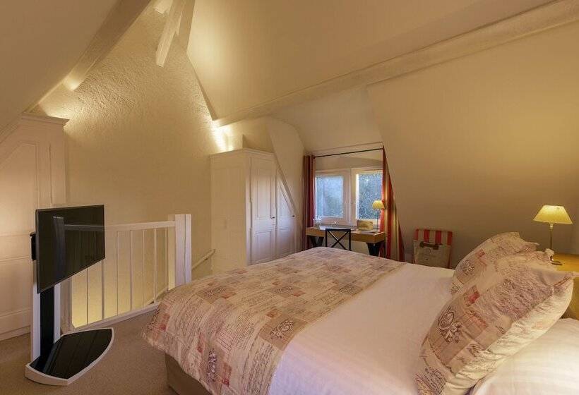 Номер Стандарт, Les Manoirs De Tourgeville