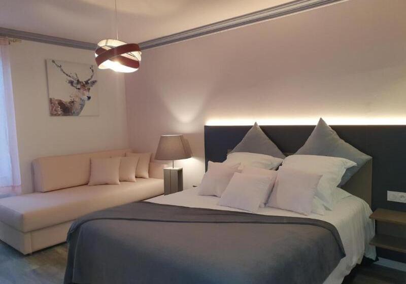 חדר קלאסי, Logis L'auberge De Larressingle