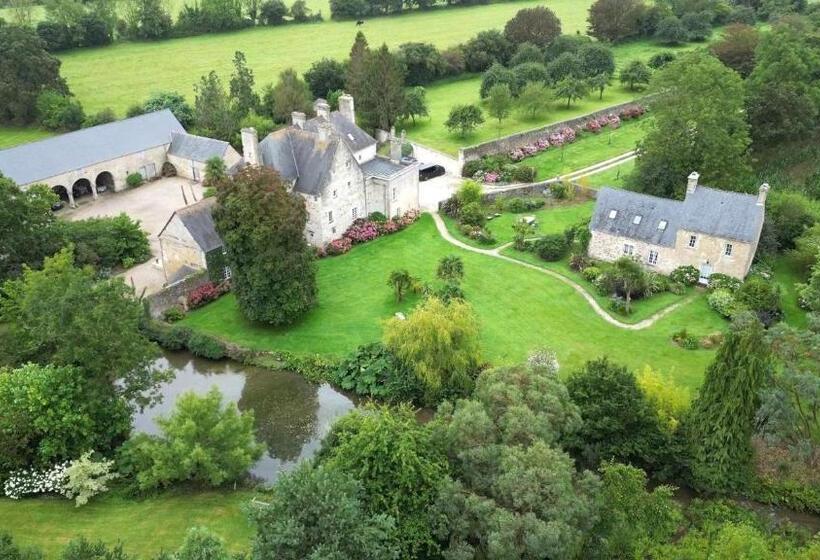 غرفة قياسية, Manoir De Savigny