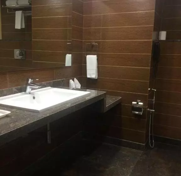 Chambre Standard, Sandy's Tower