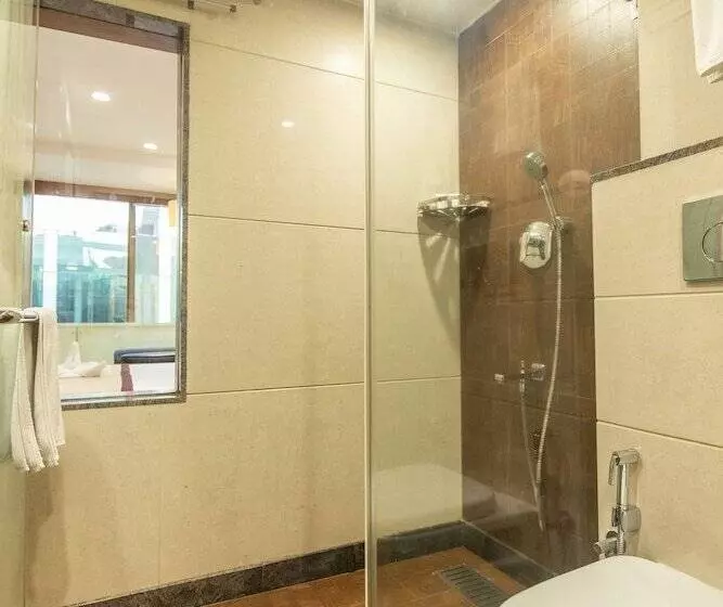 Chambre Executive, Sandy's Tower