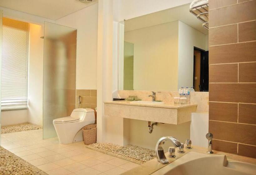 Полулюкс Кровать Кинг, Santika Bangka