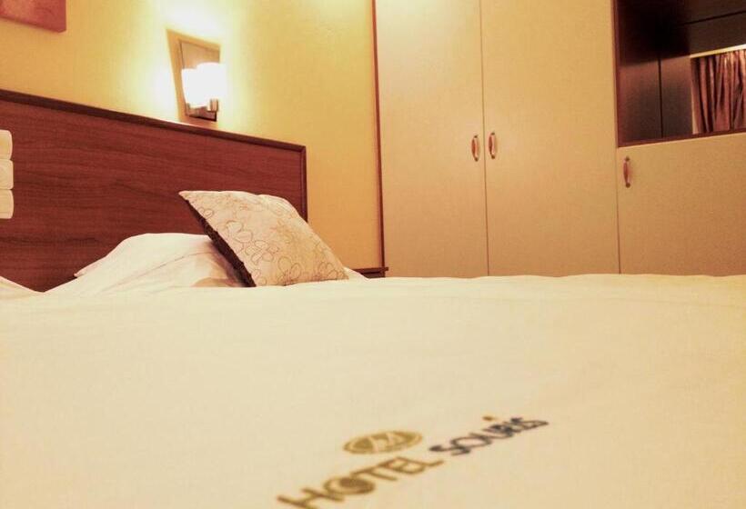 חדר דלוקס, Souris