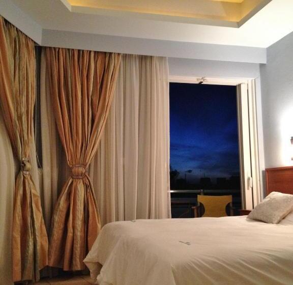 סוויטת ג'וניור דלוקס נוף לים, Souris