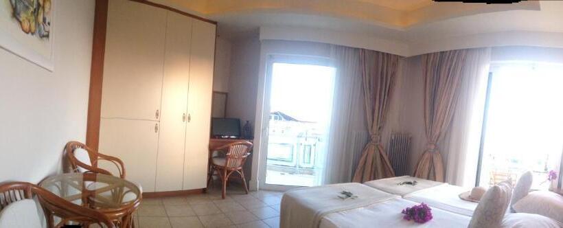 סוויטת ג'וניור נוף לים, Souris