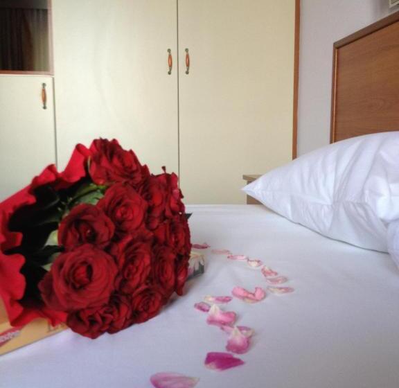 חדר דלוקס, Souris